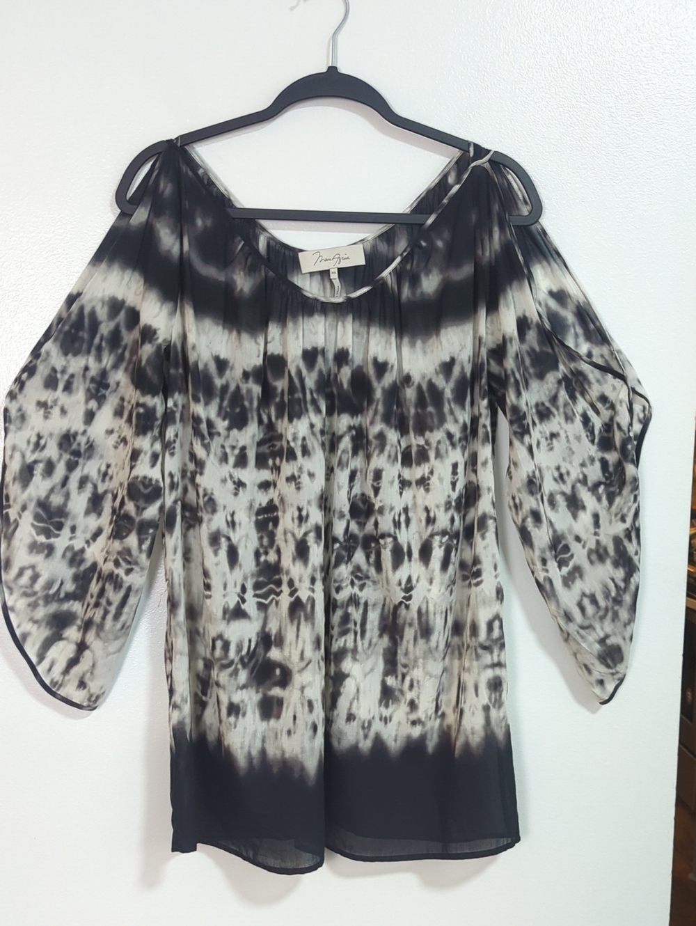 Max Azria XXS Oversized Black White Tie Dye Cotton Silk Cold Shoulder Top